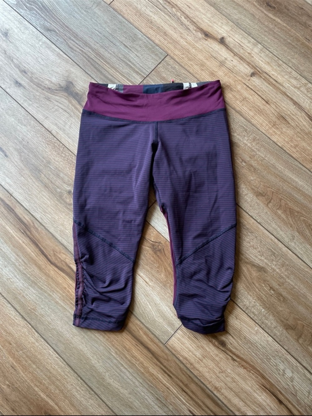 lululemon athletica Burgundy Purple Capri Leggings Size 4
